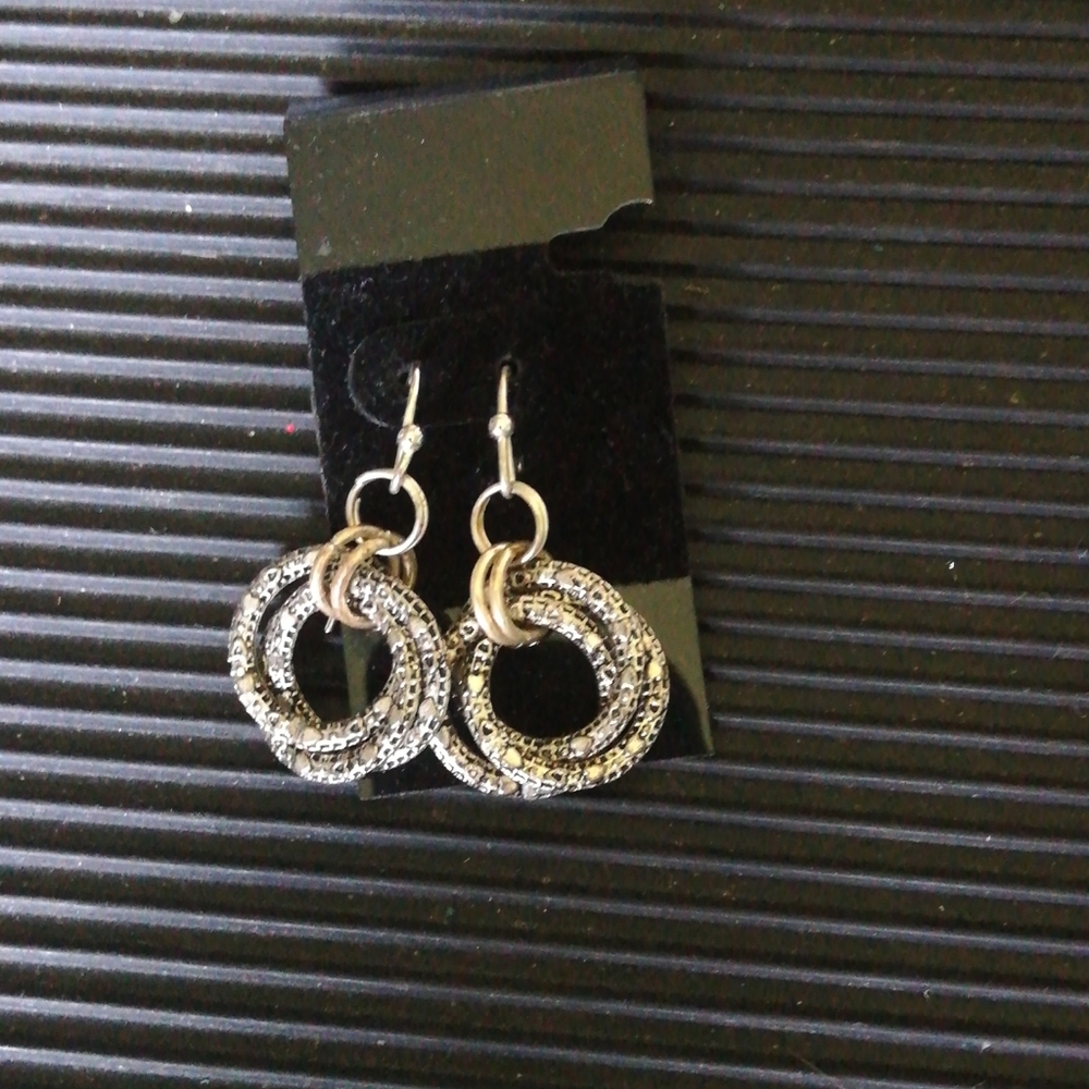 💫 2/$15 3/$20 or $10 each Earrings